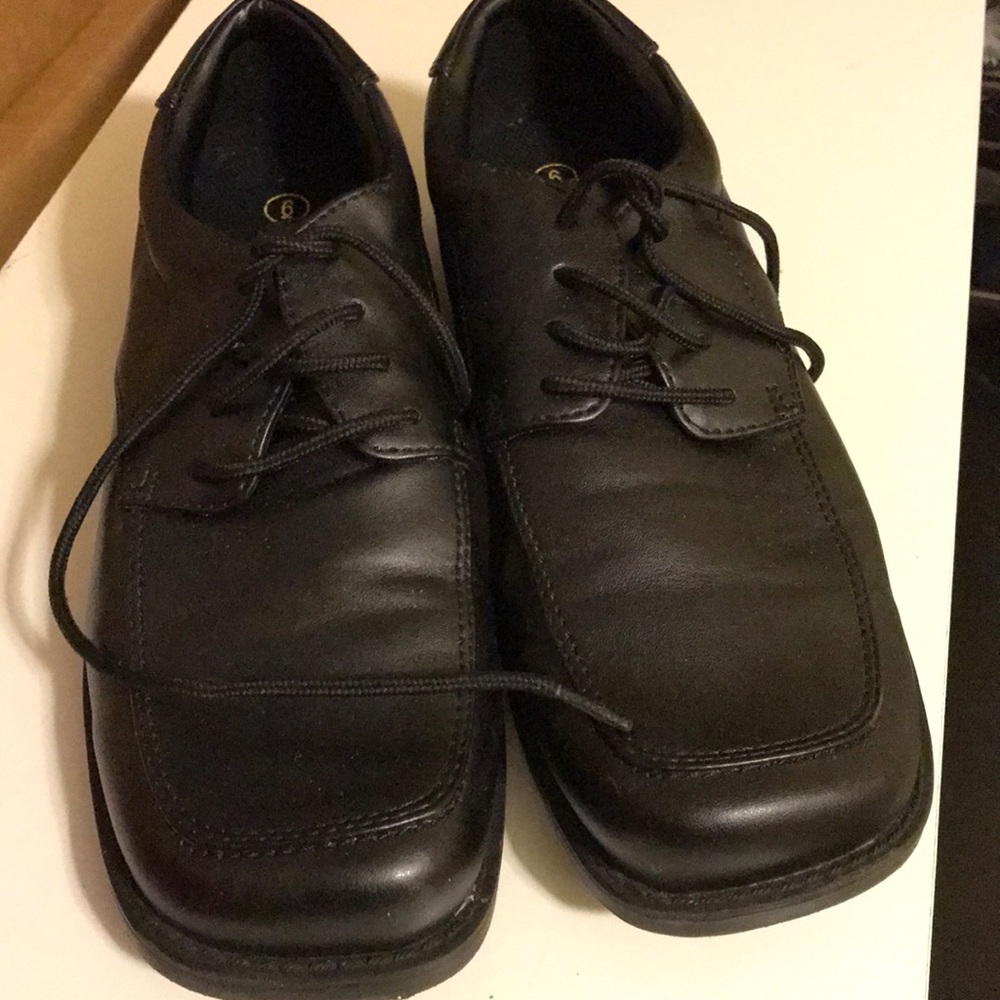 black dress shoes